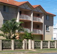 Sylvan Beach Resort - QLD Tourism