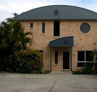 Beach House Redcliffe - QLD Tourism