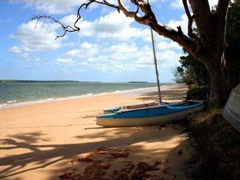 Coochie Katandra Holiday Units - QLD Tourism 0