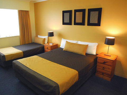 Mt Ommaney Hotel Apartments - Queensland Tourism 0
