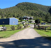 Neurum Creek Bush Retreat - Queensland Tourism