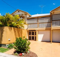 Cream Gables Bed and Breakfast - QLD Tourism