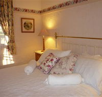 Rossmore Cottage - QLD Tourism