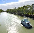 Edward River Houseboats - QLD Tourism