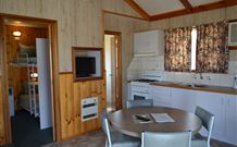 Holbrook Motor Village - Queensland Tourism 2