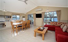 Lake Conjola Entrance Holiday Park - Queensland Tourism 0