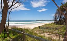 Lorikeet Tourist Park - QLD Tourism 1