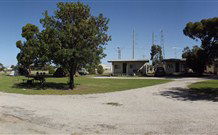 Moulamein Lakeside Caravan Park - Queensland Tourism 2
