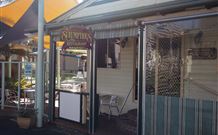 Pleasurelea Tourist Resort And Caravan Park - QLD Tourism 1