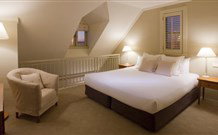 Anchorage Port Stephens - QLD Tourism 0