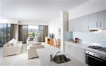 Mercure Kooindah Waters Central Coast - Queensland Tourism 6