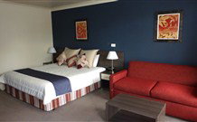 Bathurst Motor Inn - Bathurst - QLD Tourism 0