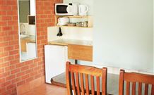 Catalina Motel Lake Macquarie - Toronto - QLD Tourism 2
