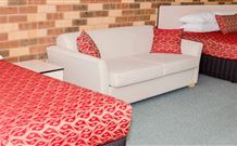 Highway Inn Motel - Hay - QLD Tourism 2