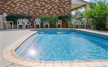 Highway Inn Motel - Hay - QLD Tourism 0
