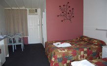 Holbrook Settlers Motel - Holbrook - QLD Tourism 4