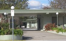 Holbrook Skye Motel - Holbrook - QLD Tourism 0