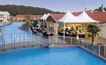 Oaks Pacific Blue Resort - Salamander Bay - QLD Tourism 1