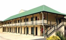 Town Square Motel - Orange - QLD Tourism 3