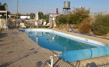 Tuckerbox Motor Inn - South Gundagai - QLD Tourism 0