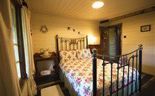 Riverland Holiday Cottage - Queensland Tourism 5