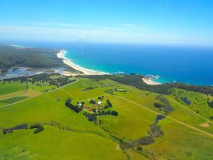 Oakleigh Farm Cottages - Queensland Tourism 2