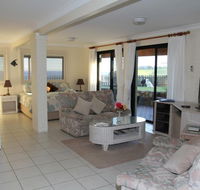 Sea Whispers Bed  Breakfast - QLD Tourism