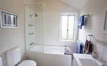 Curlew Cottage Bed And Breakfast - Queensland Tourism 0