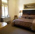 St Mounts Boutique Hotel - Garden Cottages and Trattoria Restaurant - QLD Tourism