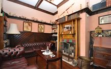 White House Heritage Guesthouse - QLD Tourism 1