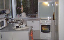 Cockatoo Cottage Pooncarie - QLD Tourism 2