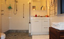 Cockatoo Cottage Pooncarie - QLD Tourism 4