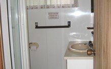 Eco Huts - Jervis Bay Getaways - QLD Tourism 5