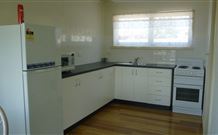 Honeysuckle Cottage - Queensland Tourism 1