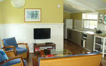 Pebble Bay Cottage - Queensland Tourism 5