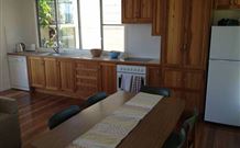 Silky Oak Cottage - QLD Tourism 6