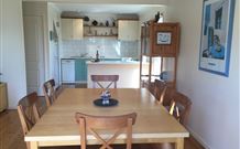 Worrowing Eco Hut - QLD Tourism 0