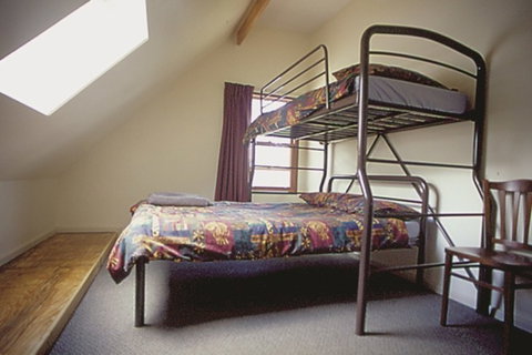 Blue Mountains - Hawkesbury Heights YHA - QLD Tourism 2