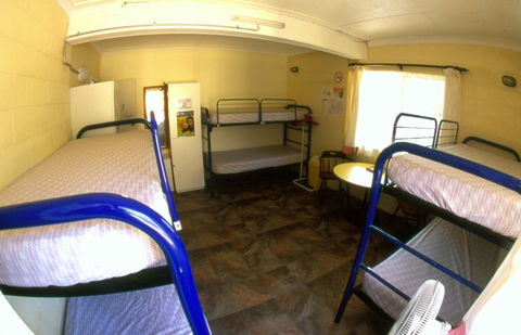 Batemans Bay YHA - Queensland Tourism 11