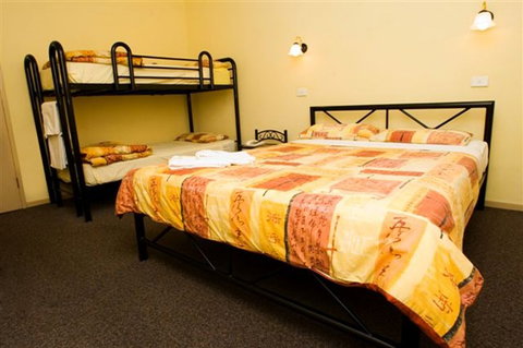 Hobart YHA - QLD Tourism 2