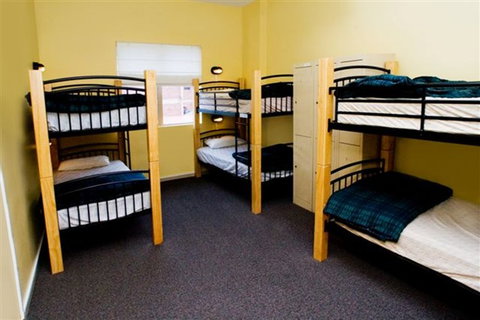 Hobart YHA - QLD Tourism 3