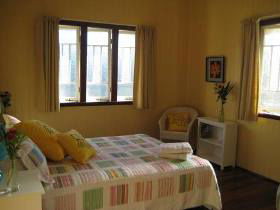 Eco Queenslander Holiday Home And B&B - QLD Tourism 0