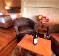 Apple Blossom Cottage - QLD Tourism