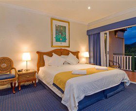 Tinaroo Lake Resort - QLD Tourism 1