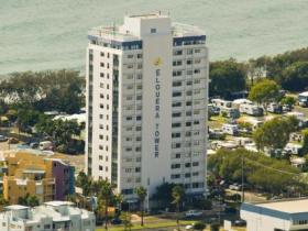 Elouera Tower Beachfront Resort - QLD Tourism 0