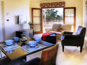 Alpine Lodges Pty Ltd - QLD Tourism 1