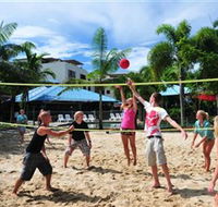 Nomads Cairns - Queensland Tourism