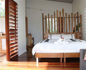 Sweetwater Lodge - Queensland Tourism 1