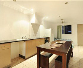 Airlie Beach Motor Lodge - QLD Tourism 1