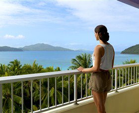 Hamilton Island Reef View Hotel - QLD Tourism 0